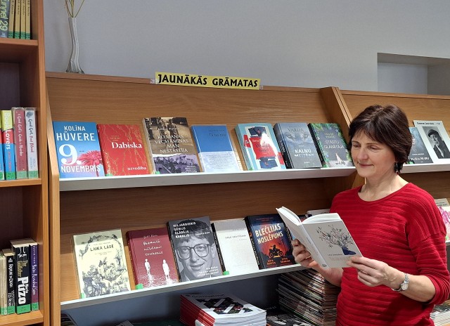 Jaunāko grāmatu izstāde